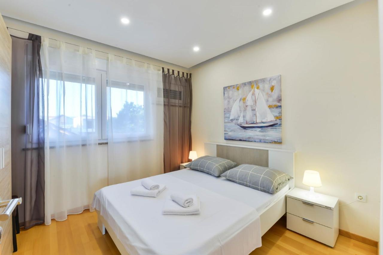 Modern Apartments Punta With Sea View- By Ta Leut Agency Privlaka  Bagian luar foto