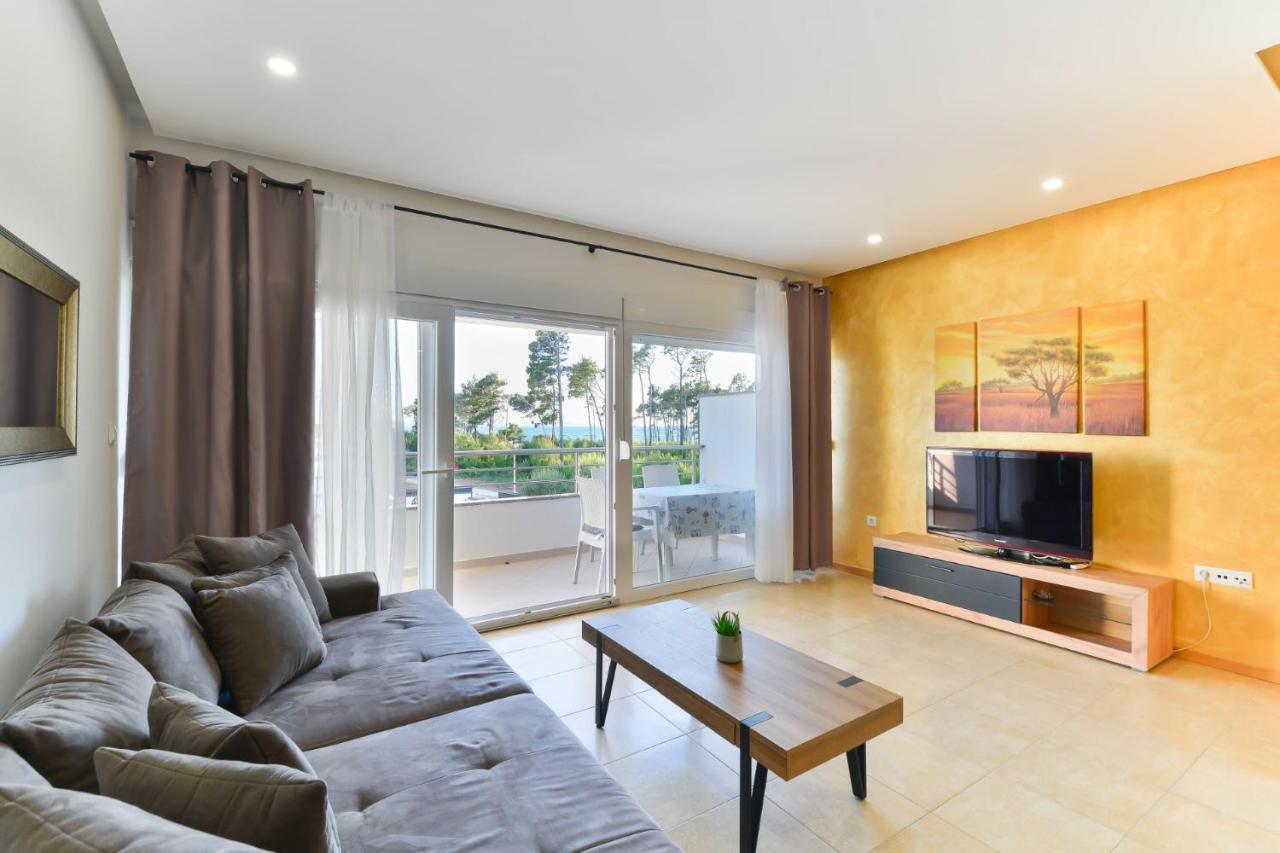 Modern Apartments Punta With Sea View- By Ta Leut Agency Privlaka  Bagian luar foto
